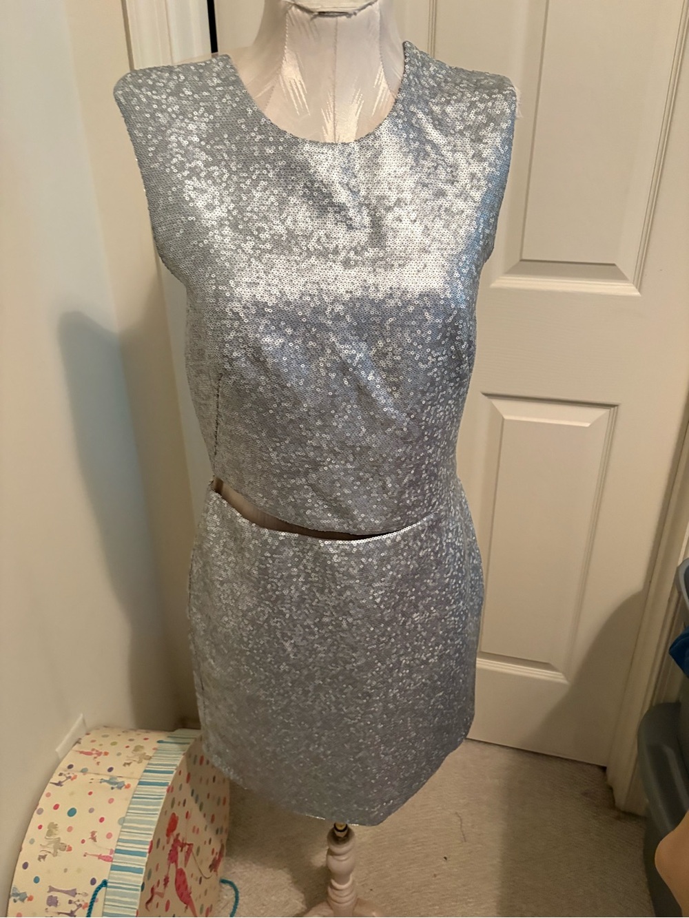 Kaufmanfranco dress $910 blue hospital fashion size 6 silver sequin/ nude mesh